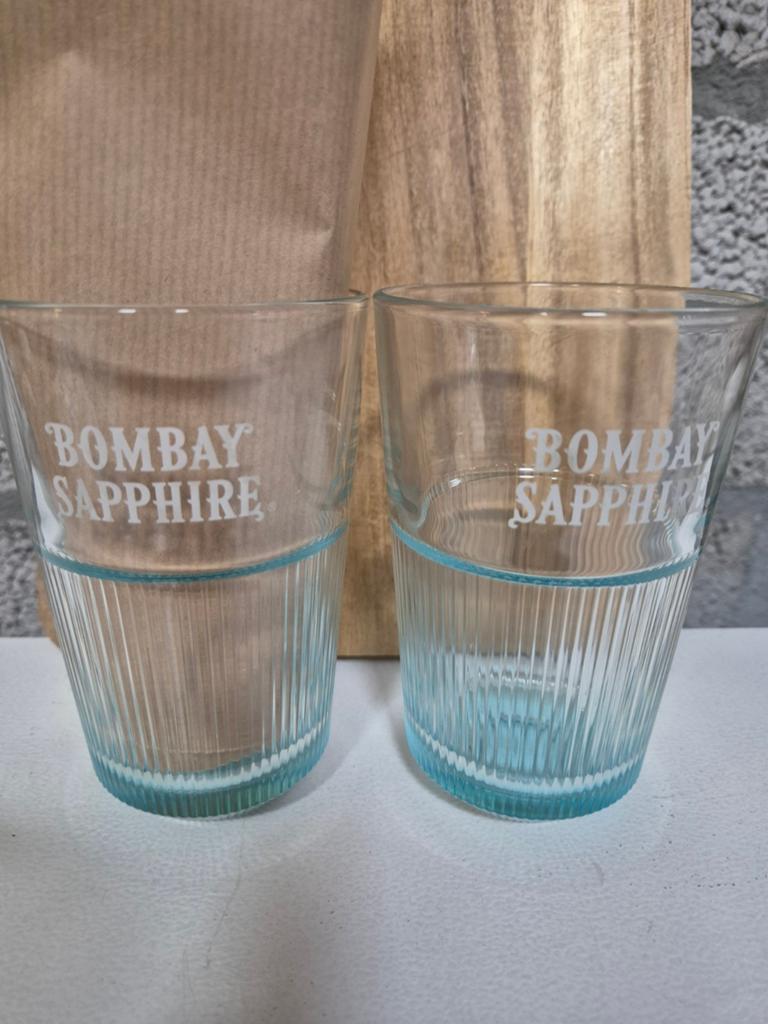 BOMBAY Sapphire (Gin) glazen 6 voor 15 euro, Ophalen of Verzenden, Nieuw, Glas of Glazen, Overige merken