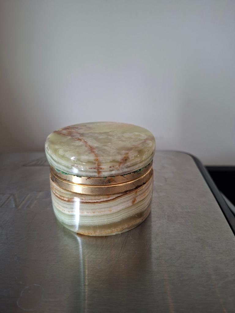 Vintage Onyx Marmeren Pillendoosje met Bronzen Rand, Ophalen of Verzenden