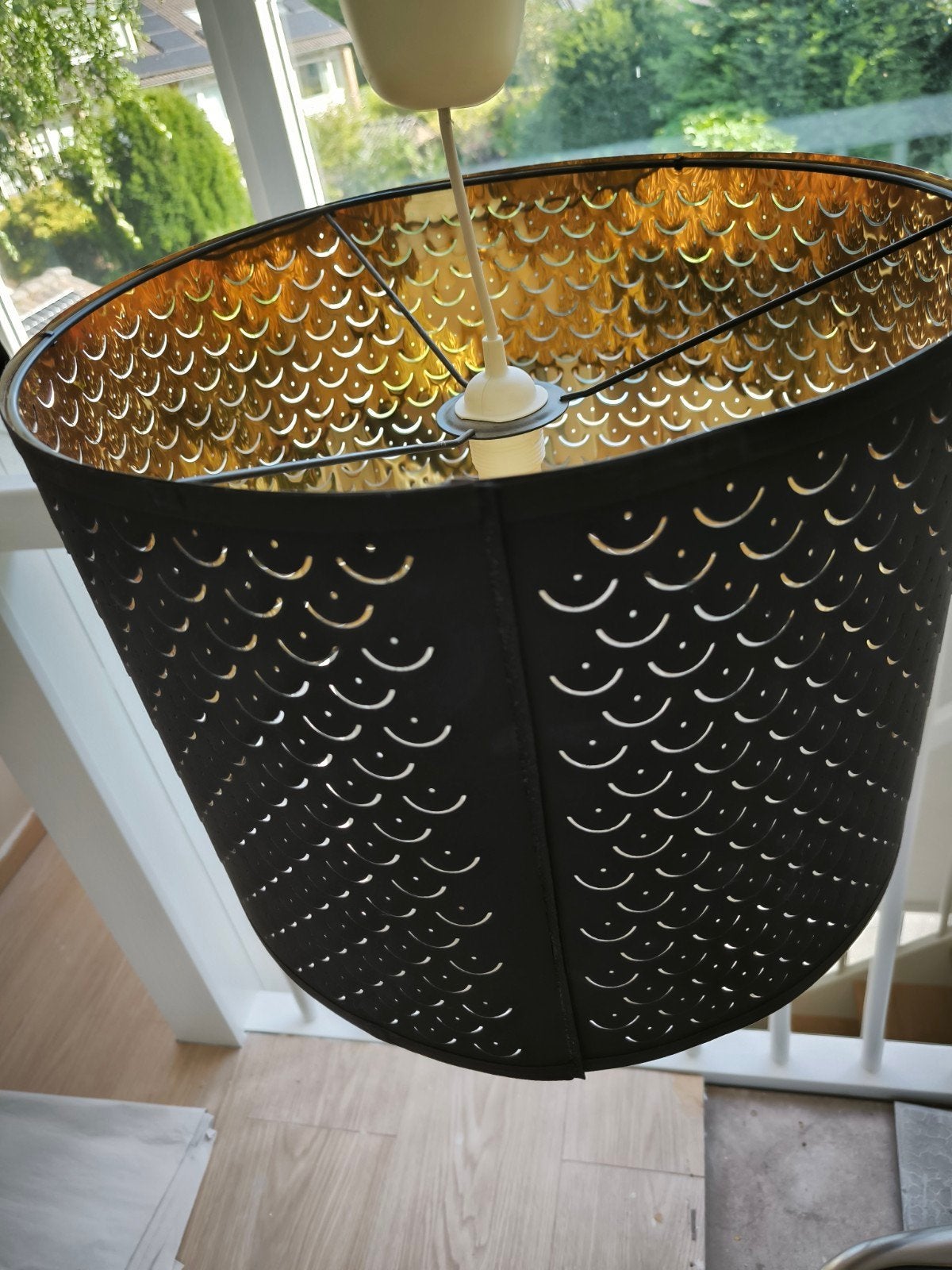 leuke speelse hanglamp tm 31 okt beschikbaar, Ophalen, Zwart, Rond, Zo goed als nieuw