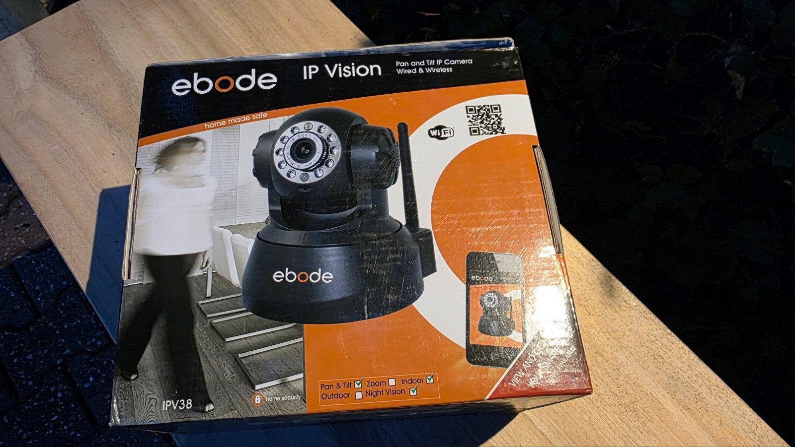 Ebode IP Vision Pan & Tilt IP Camera Wired & Wireless, Ophalen of Verzenden, Zo goed als nieuw, Binnencamera