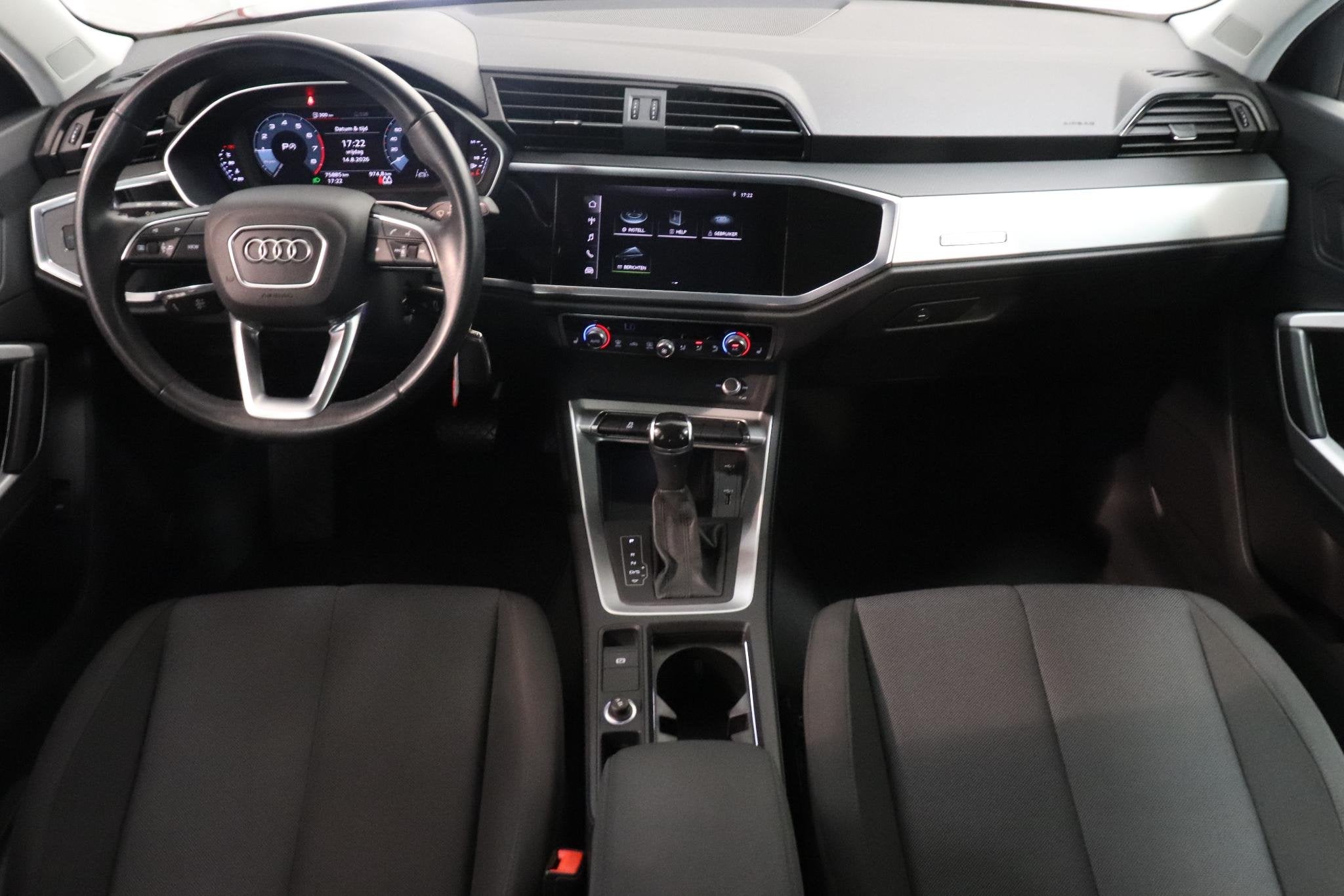 Audi Q3 35 TFSI Advanced Pro Line | Parkeersensor | Climate, Auto's, Dealer onderhouden, Stof, 4 cilinders, Zwart