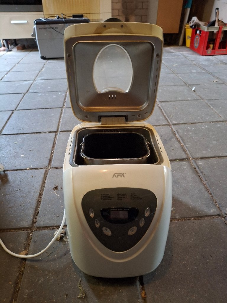 Goede gebruikte broodbakmachine tot maximaal 650 gram, Witgoed en Apparatuur, Gebruikt, 400 tot 800 gram deeg, Kijkvenster, Ophalen
