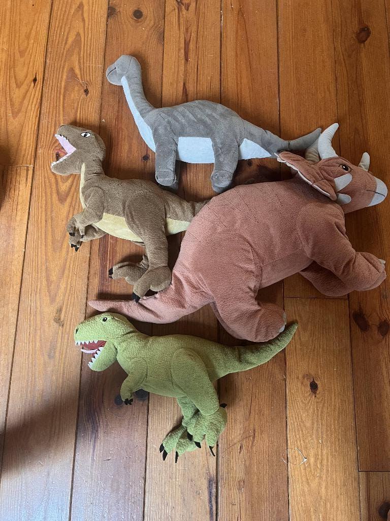 Dino knuffels ikea, zijn niet meer te koop!, Ophalen of Verzenden, Gebruikt, Overige typen