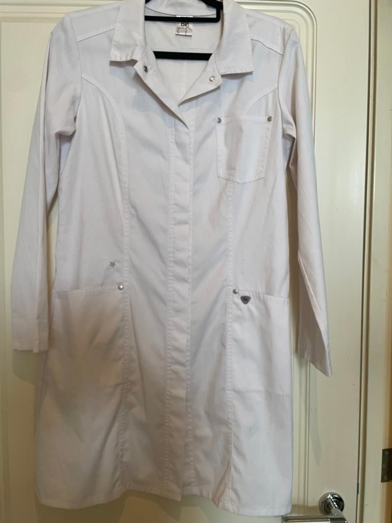 Witte lab jas/overjas of voor atelier 38, Kleding | Dames, Ophalen of Verzenden, Zo goed als nieuw, Maat 38/40 (M), Wit