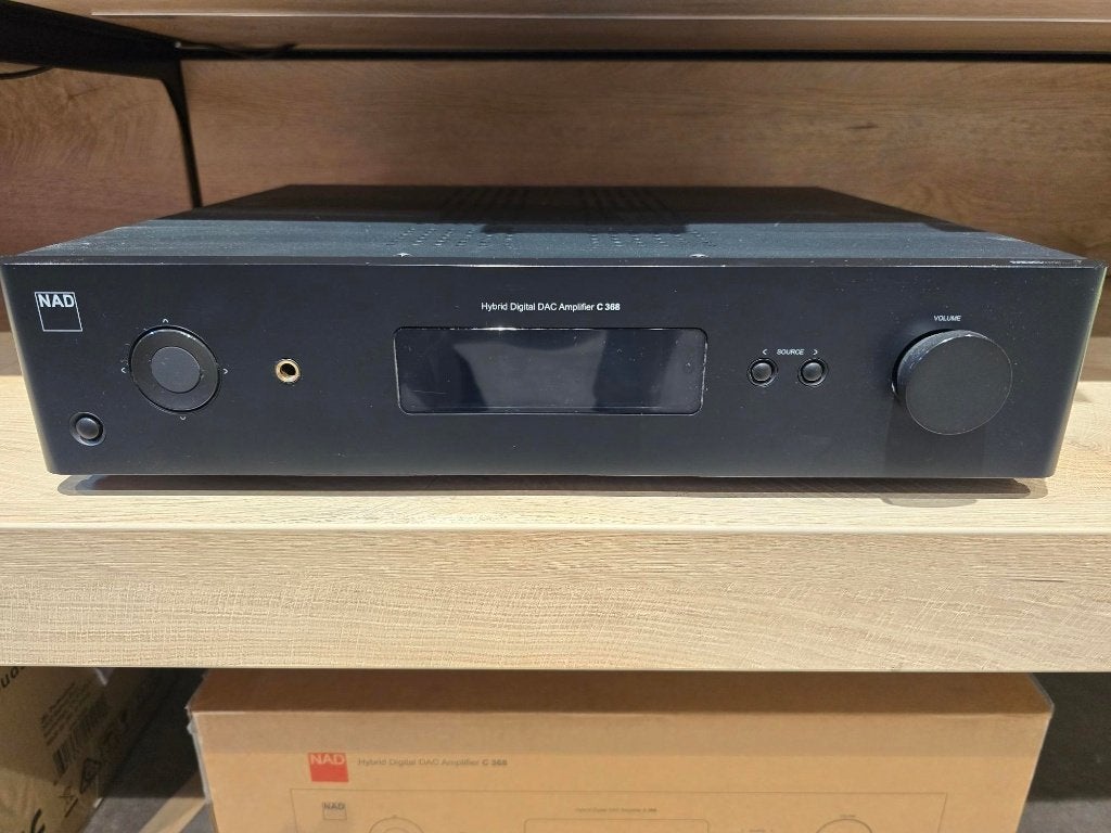 NAD C368 versterker