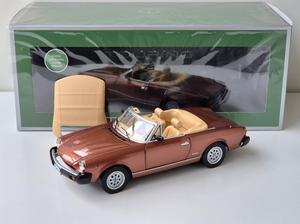 1:18 Touring Pininfarina SpiderEuropa Marrone Chiaro 1982, Ophalen of Verzenden, Zo goed als nieuw, Auto, Overige merken