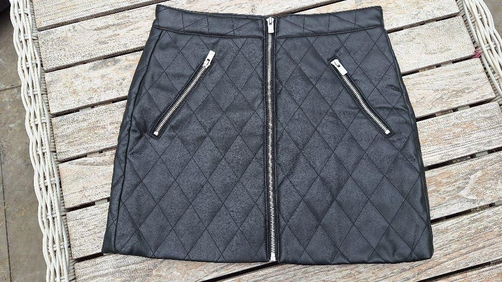 Zwarte gevoerde rok Seven sisters maat M, Kleding | Dames, Rokken, Maat 38/40 (M), Seven Sisters, Zwart, Ophalen of Verzenden