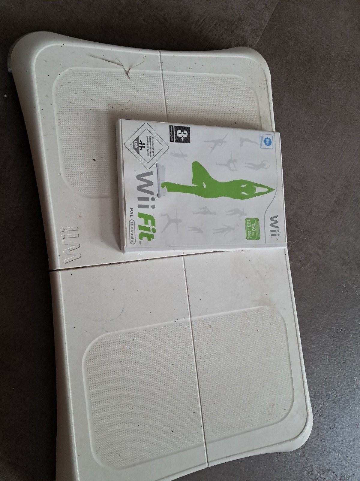 Wii Fit met Balansbord - Complete Set voor Thuis Fitness, Ophalen, Gebruikt, 1 speler, Vanaf 3 jaar