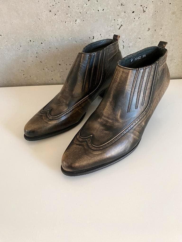 H660 Nieuw: Footnotes 39 lage leren laarsjes laarzen cowboy, Kleding | Dames, Bruin, Nieuw, Ophalen of Verzenden, Footnotes