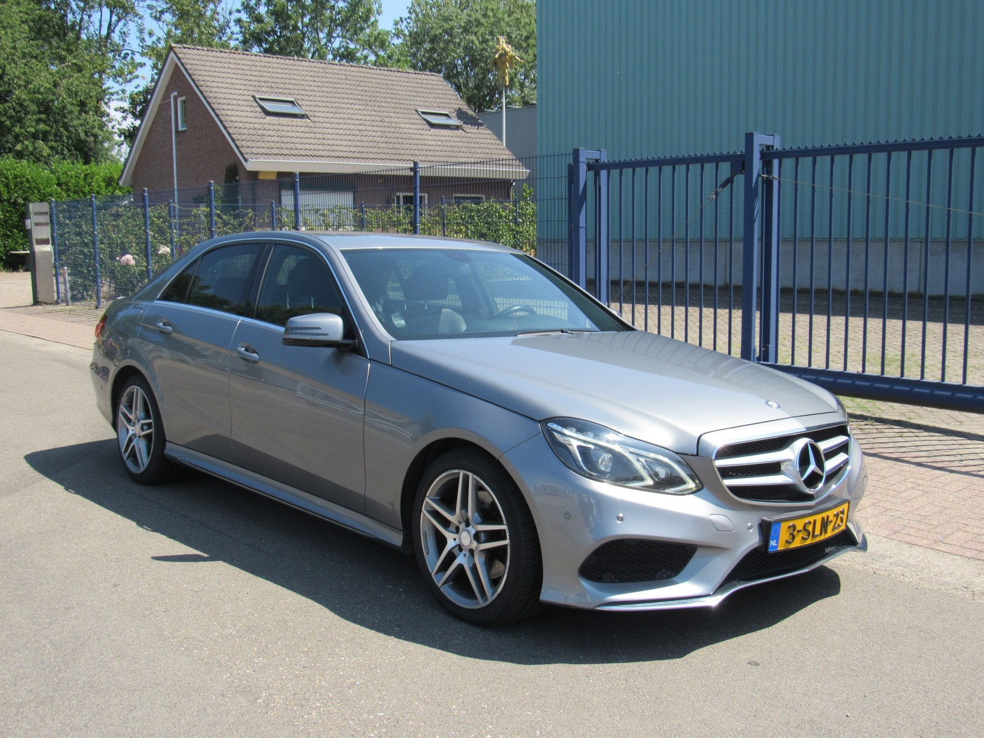 Mercedes-Benz E-Klasse 300 BlueTEC HYBRID AMG pakket Facelif, Auto's, Automaat, Euro 5, Achterwielaandrijving, Gebruikt