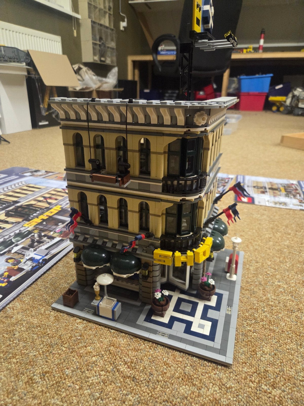 LEGO Grand Emporium 10211 - Modulair Gebouw, Ophalen of Verzenden, Zo goed als nieuw, Overige merken