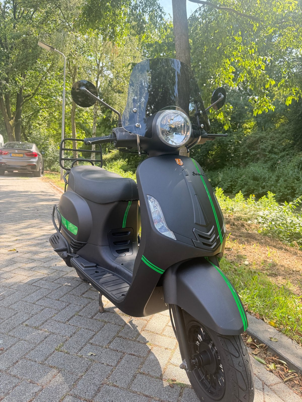 La Sourini 2020 50cc 4-takt snorscooter, Fietsen en Brommers, Snorfietsen en Snorscooters, Gebruikt, Benzine, Ophalen, Overige merken