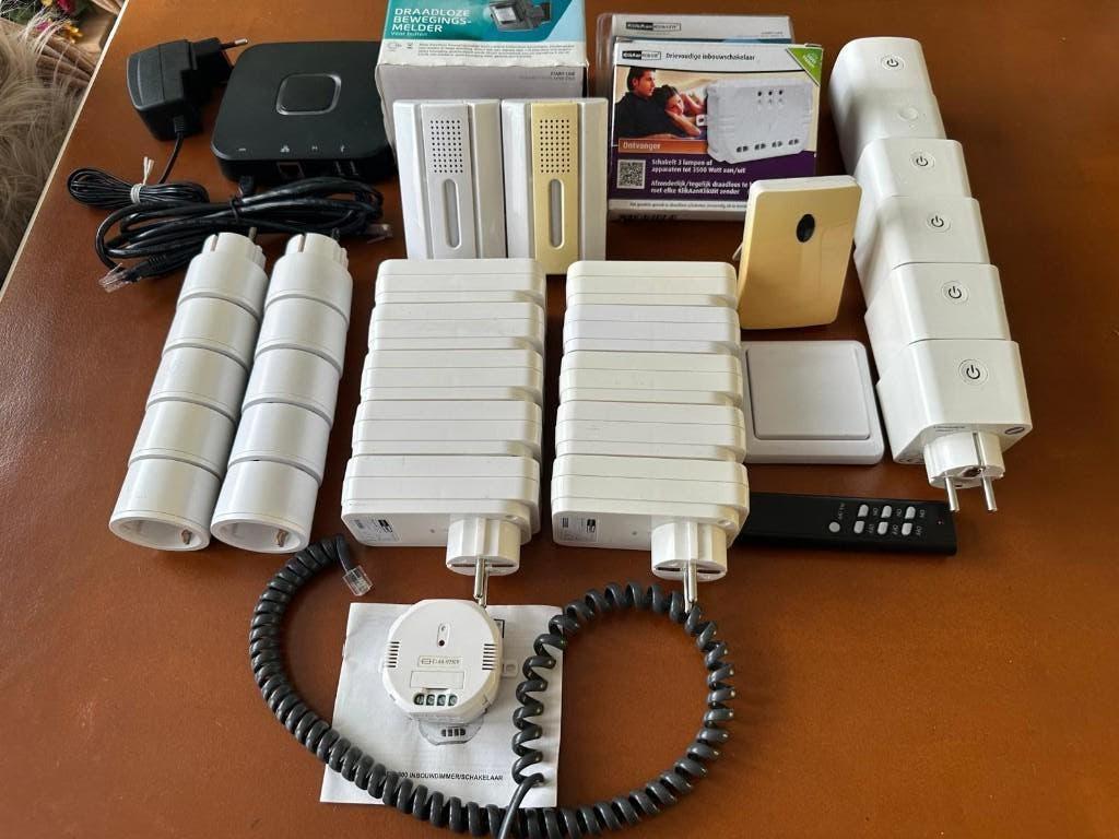 complete KlikAanKlikUit set - ICS2000 + 35 modules, Ophalen, Zo goed als nieuw, Overige typen
