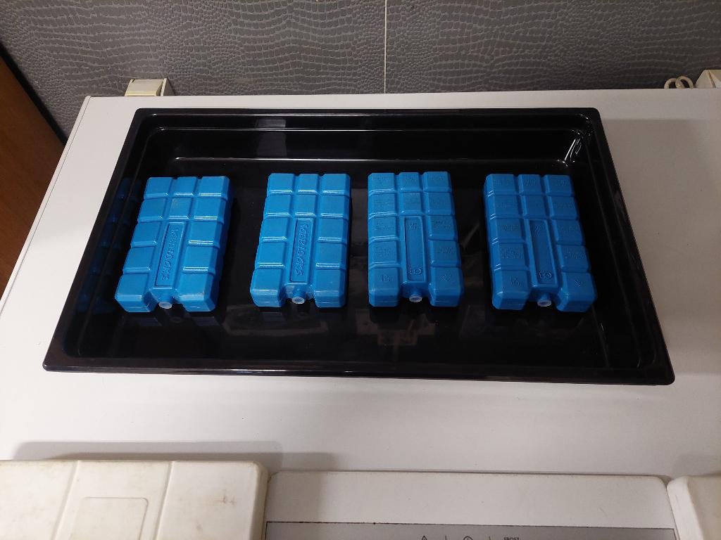 Buffet koelvitrine roltop met koelelementen, Ophalen, Zo goed als nieuw, Koel-accessoire, Koelelement