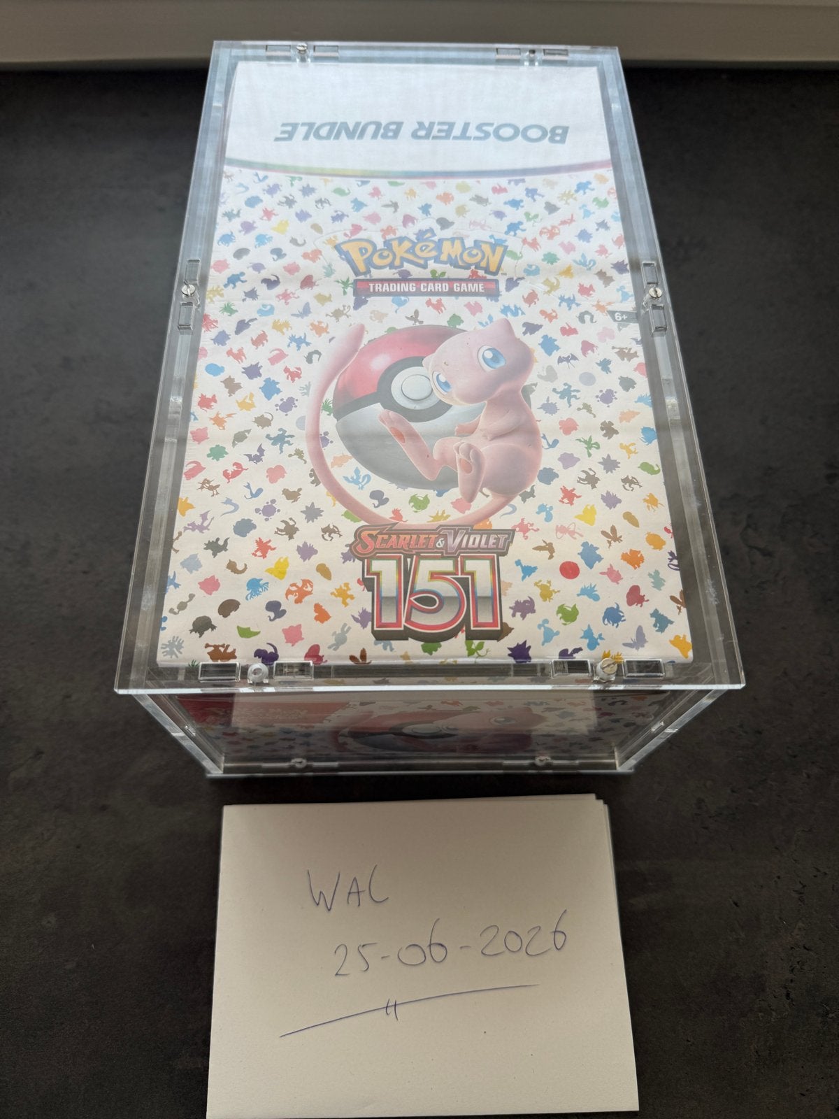 Pokémon 151 Booster Display Bundle met Acryl Case, Ophalen, Nieuw, Boosterbox