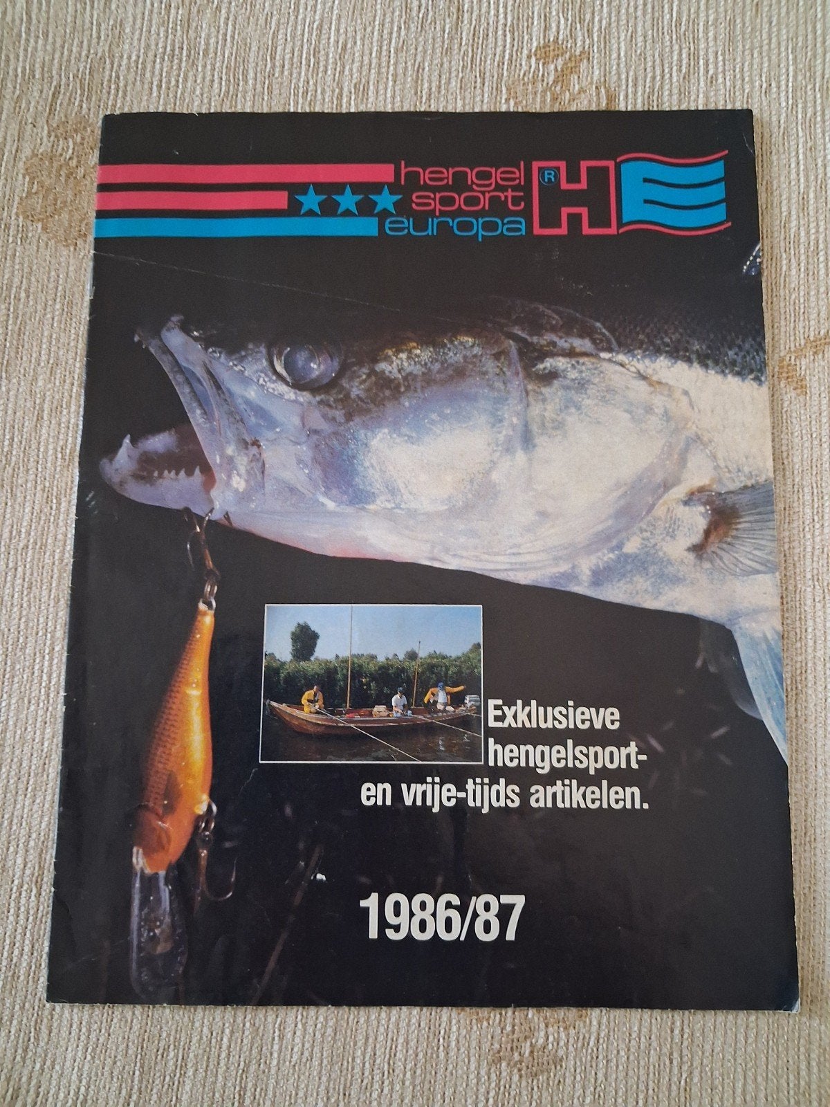 Hengelsportcatalogus Hengelsport Europa 1986/87, Watersport en Boten, Ophalen of Verzenden, Gebruikt, Boek of Tijdschrift