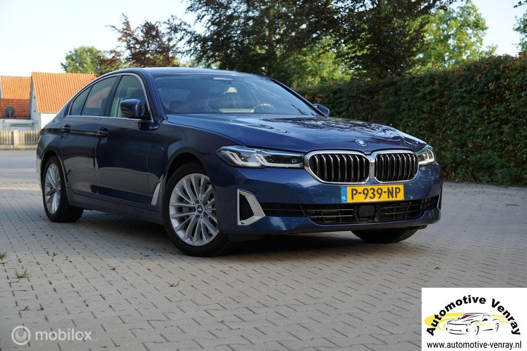 BMW 520e Luxury Line ACC+ Stuurhulp Laserlight 360° Camera, Auto's, BMW, Automaat, 1998 cc, Achterwielaandrijving, Gebruikt