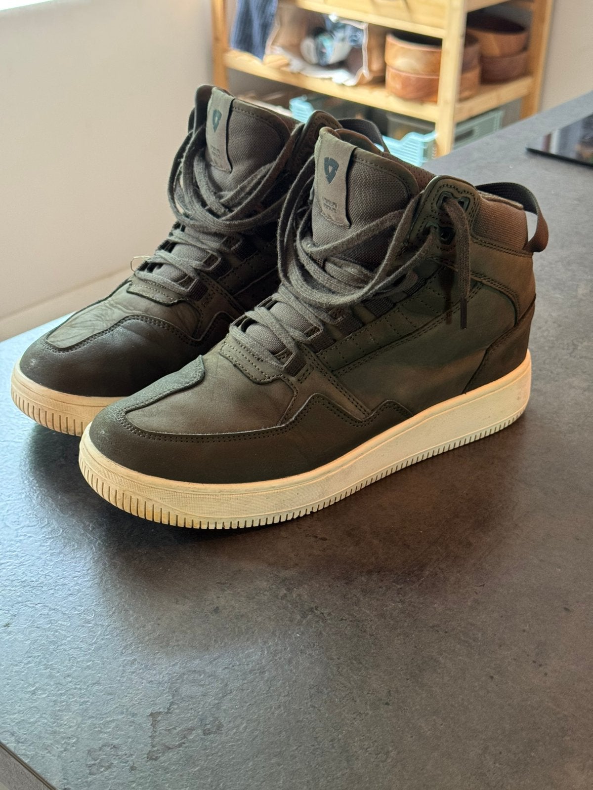 REV’IT! Jefferson motorsneakers Groen – Maat42 – nette staat, Motoren, Kleding | Motorkleding, Ophalen of Verzenden, Tweedehands