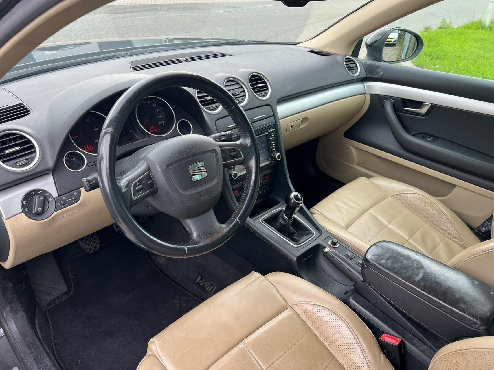 Seat Exeo ST 2.0 TDI Sport Leer Cruise Stoelvw Trekhaak, Auto's, Voorwielaandrijving, Euro 5, 1465 kg, Zwart