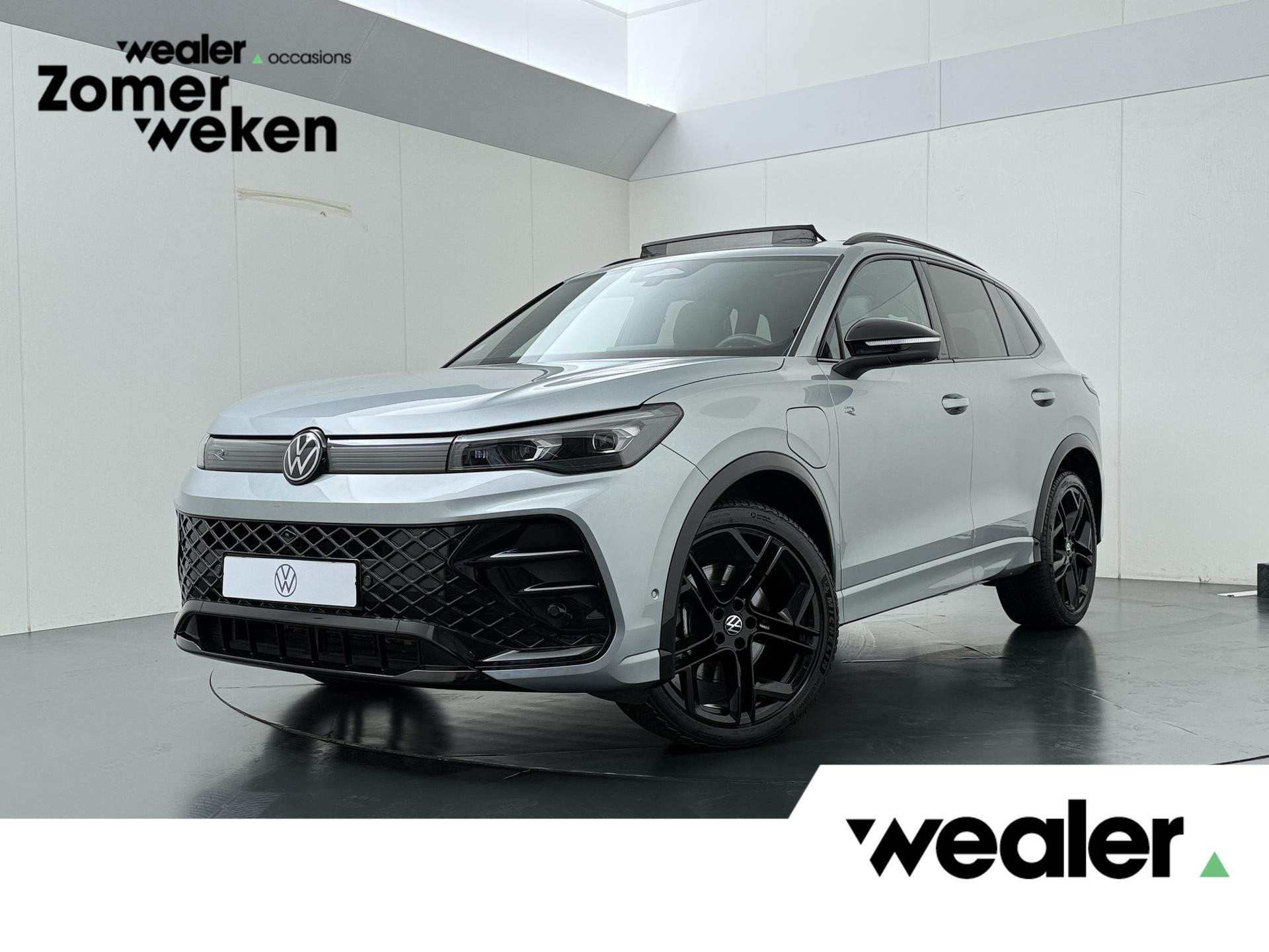 Volkswagen Tiguan 1.5 eHybrid R-Line Business | 272 PK | SoH, 4 cilinders, 150 min, Hybride Elektrisch/Benzine, SUV of Terreinwagen