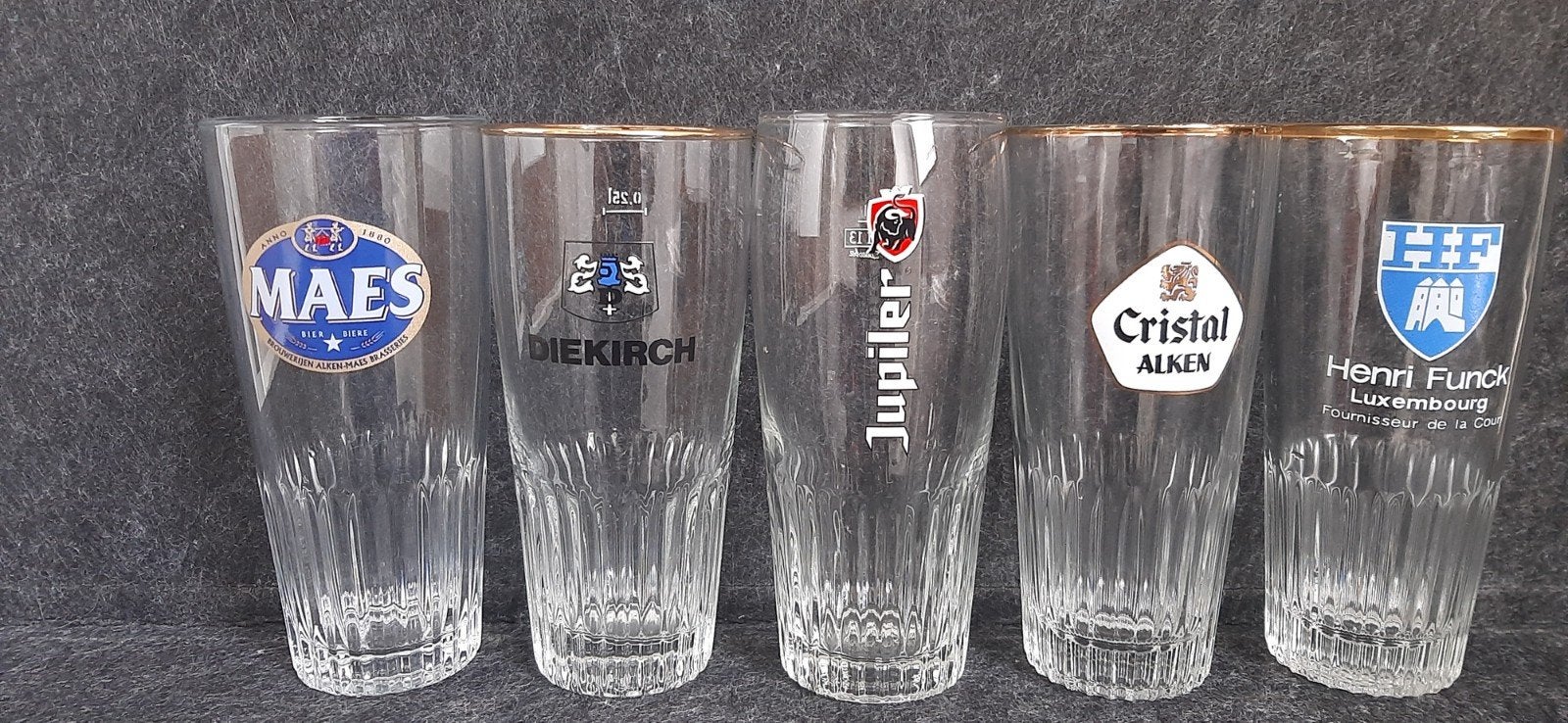 5 Geribbelde bierglazen, Ophalen of Verzenden, Zo goed als nieuw, Glas of Glazen, Overige merken
