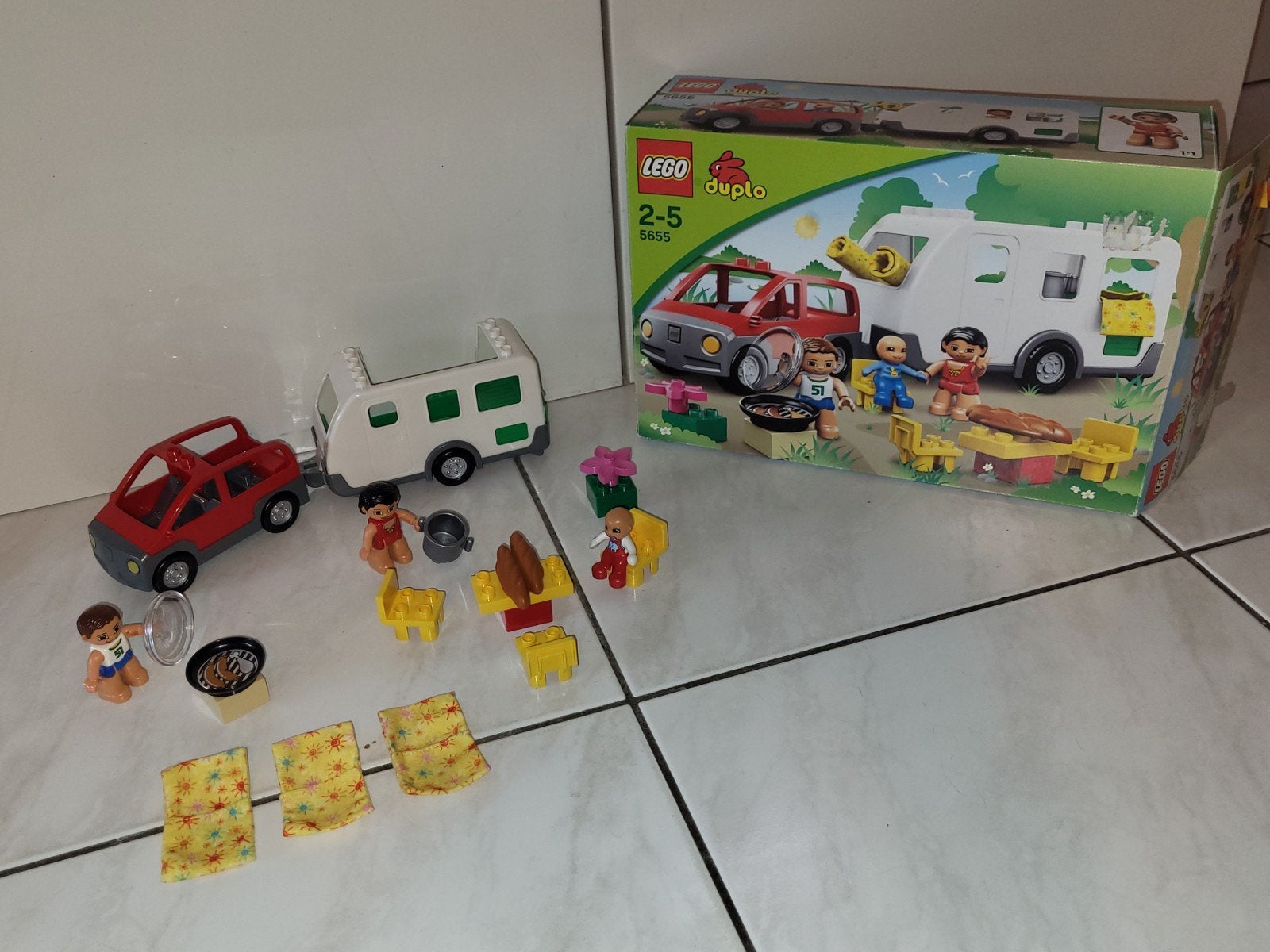 Duplo auto met caravan incl. doos, Kinderen en Baby's, Speelgoed | Duplo en Lego, Gebruikt, Ophalen of Verzenden, Duplo, Duplo