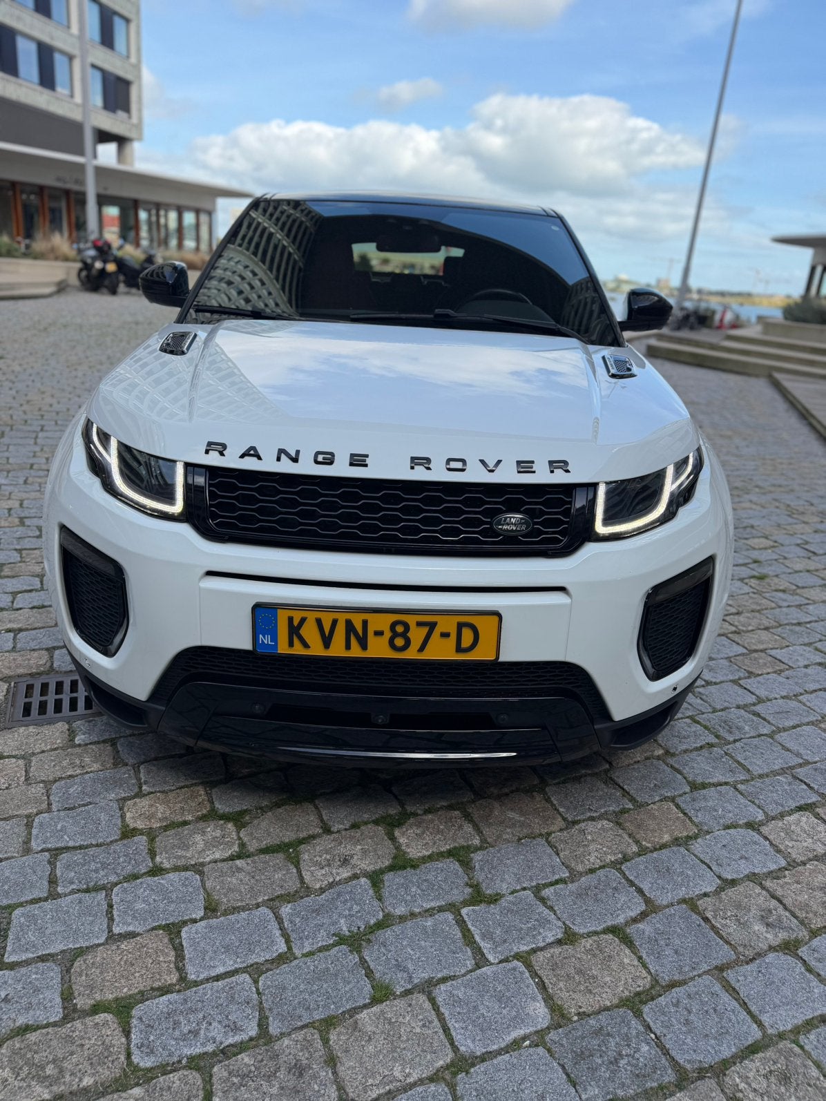 Land Rover Range Rover Evoque 2.0 SI4 4WD AUT 2016 Wit, 1800 kg, Wit, Vierwielaandrijving, Particulier