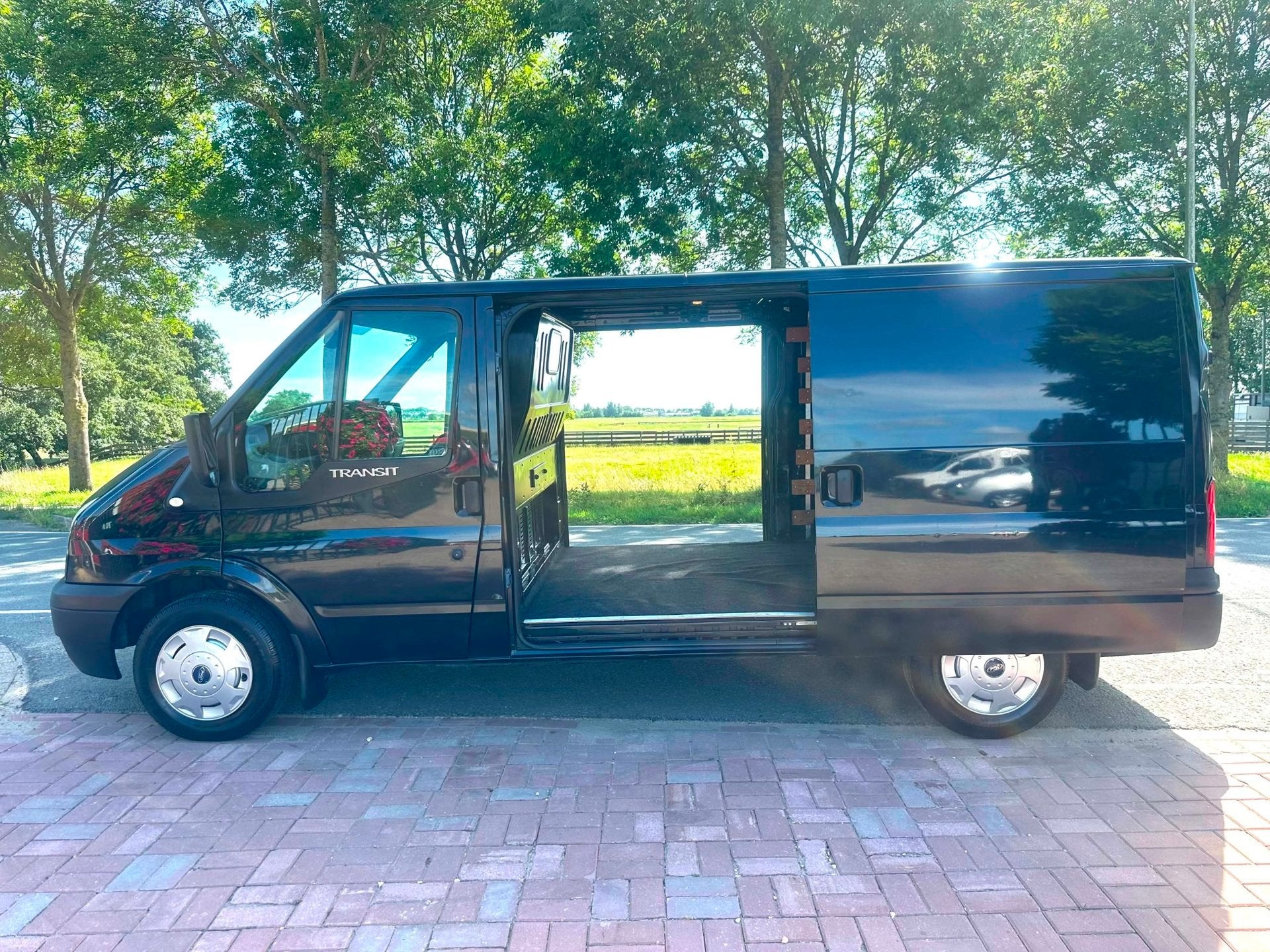 Ford Transit 280M 2.2 TDCI AIRCO 2 ZIJDEUREN YOUNGTIMER L2H1, Voorwielaandrijving, Stof, Gebruikt, 4 cilinders