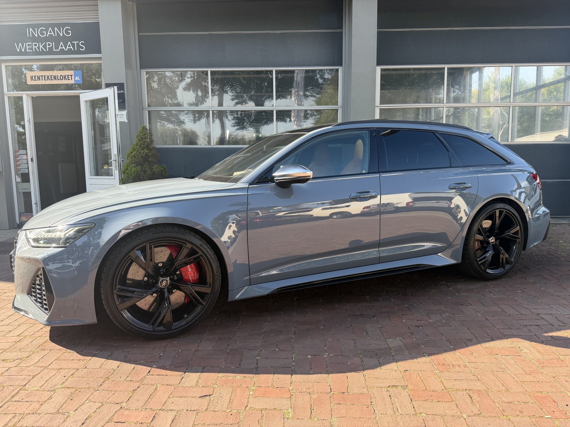 Audi RS6 TFSI quattro Dynamic Plus | Pano | Keramisch | B&O, Automaat, Gebruikt, 138 €/maand, RS6