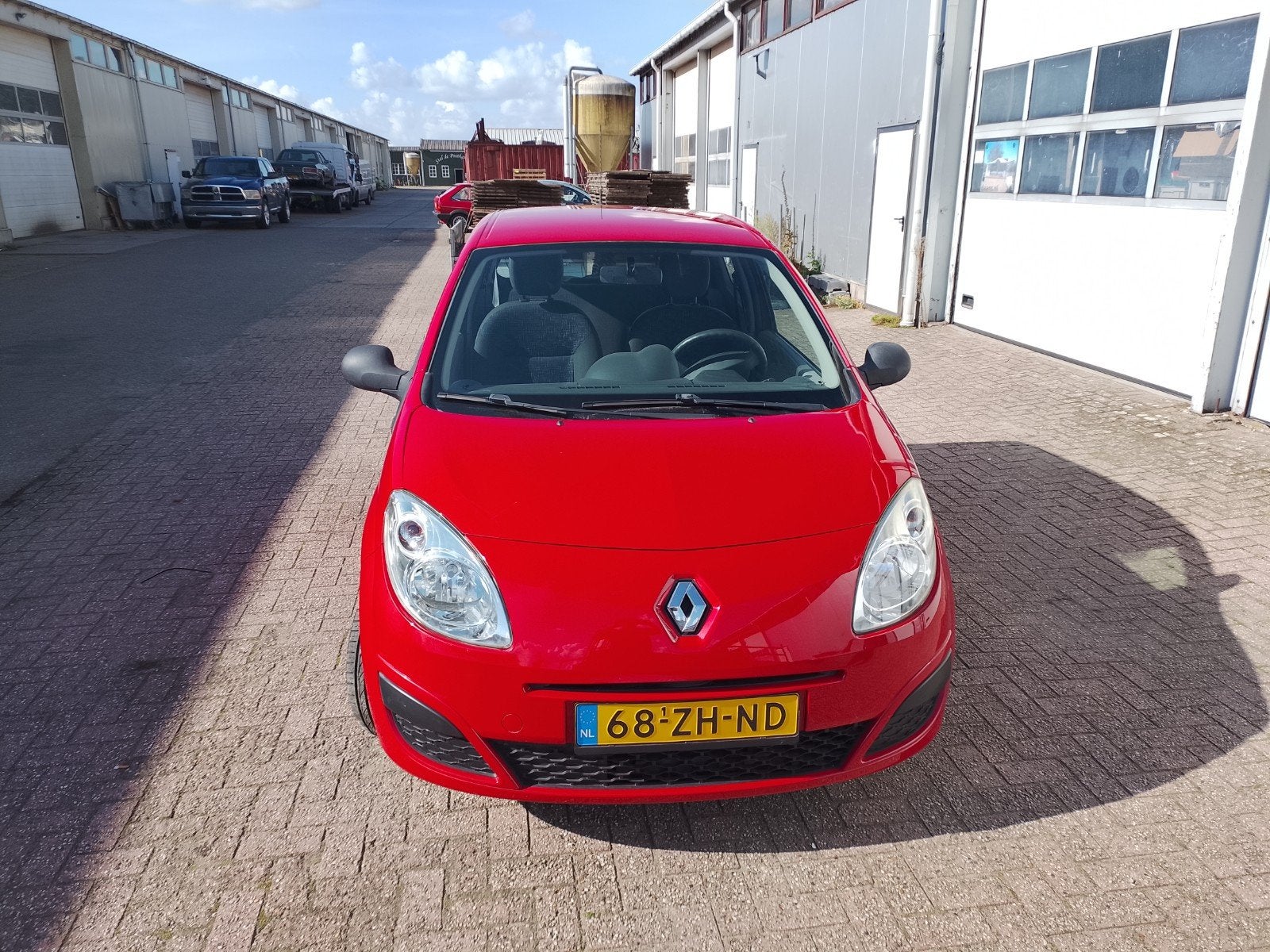 Renault Twingo 1.1 2008 Rood, Auto's, Voorwielaandrijving, 31 €/maand, 4 cilinders, Bluetooth