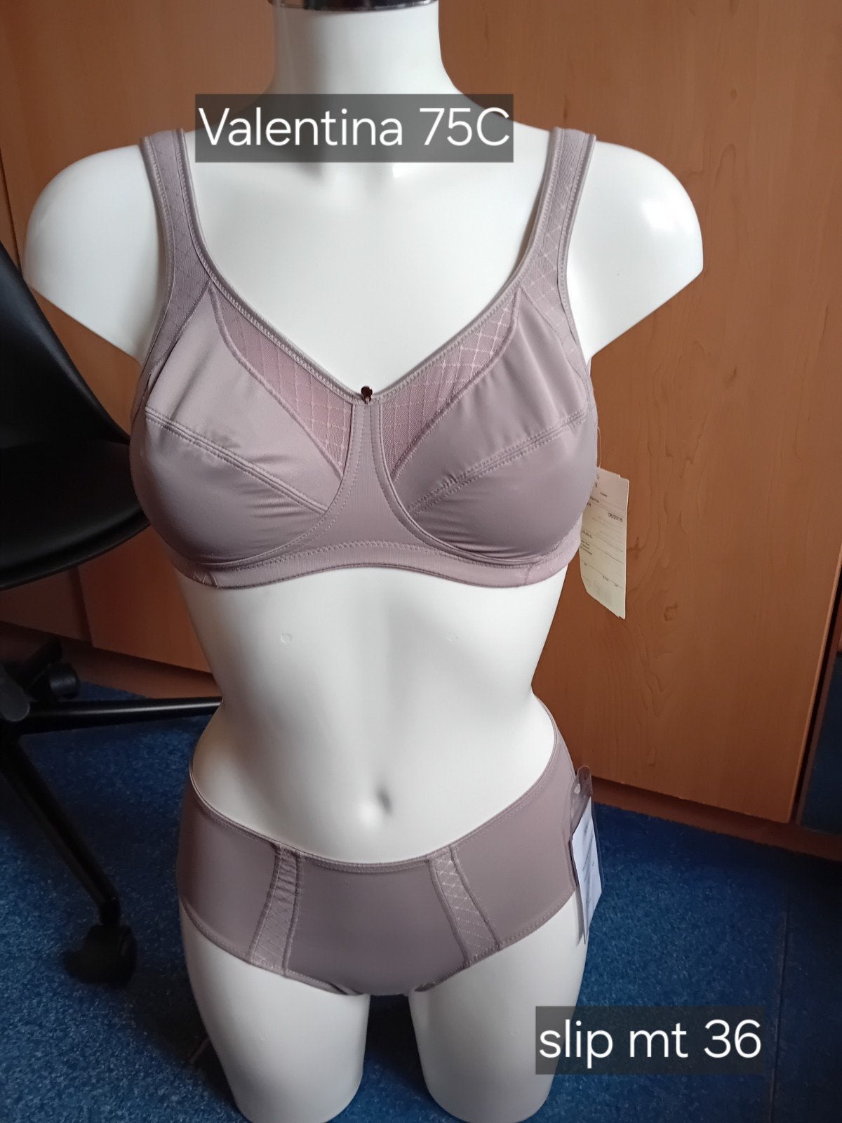 Mooi setjes bh en slip, Kleding | Dames, Ondergoed en Lingerie, Setje, Meerkleurig, Ophalen of Verzenden