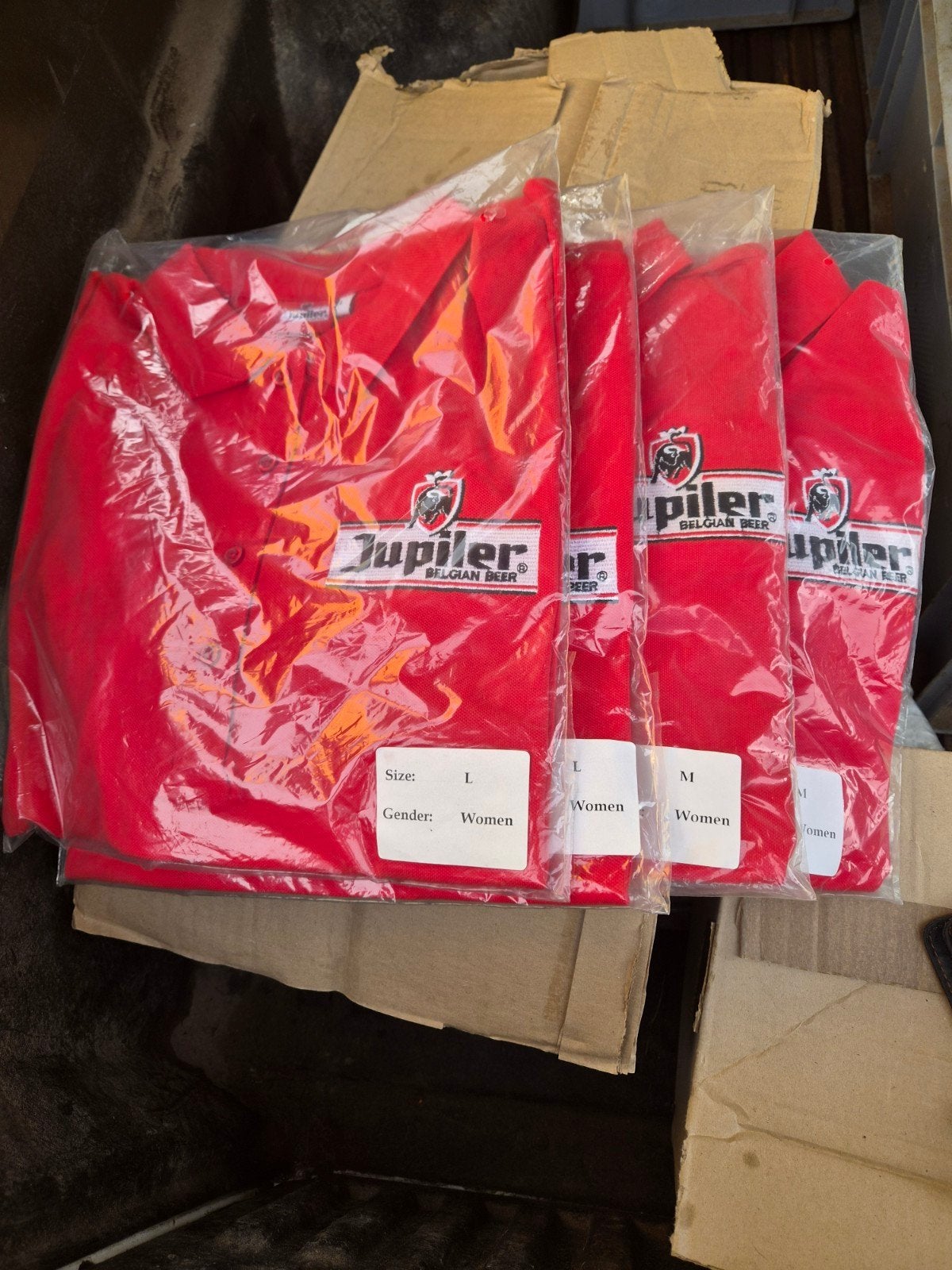 Jupiler Glazen bierkan  en T-shirts 4 stuks, Ophalen, Glas of Glazen, Overige merken, Nieuw