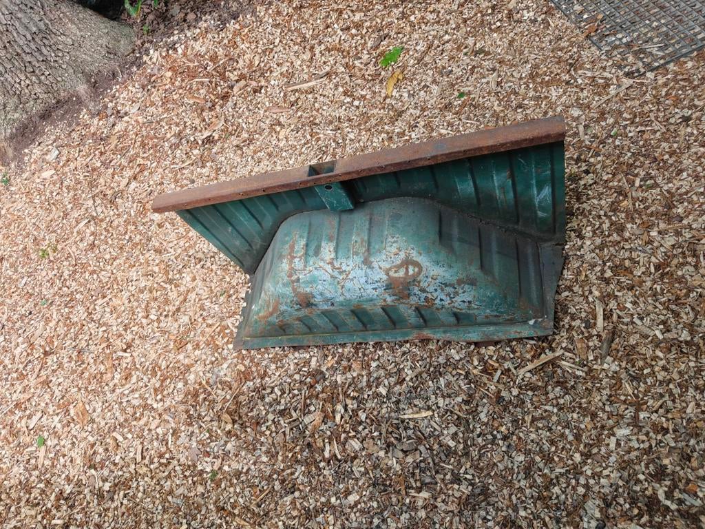 Te koop Dodge W200/D200 binnen spatbord, Gebruikt, Volkswagen, Ophalen of Verzenden, Spatbord
