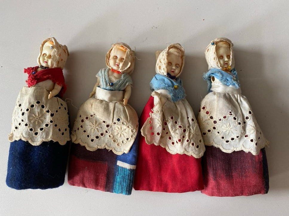 Set van 4 Vintage Hollandse popjes 15 cm, Ophalen of Verzenden, Gebruikt, Pop
