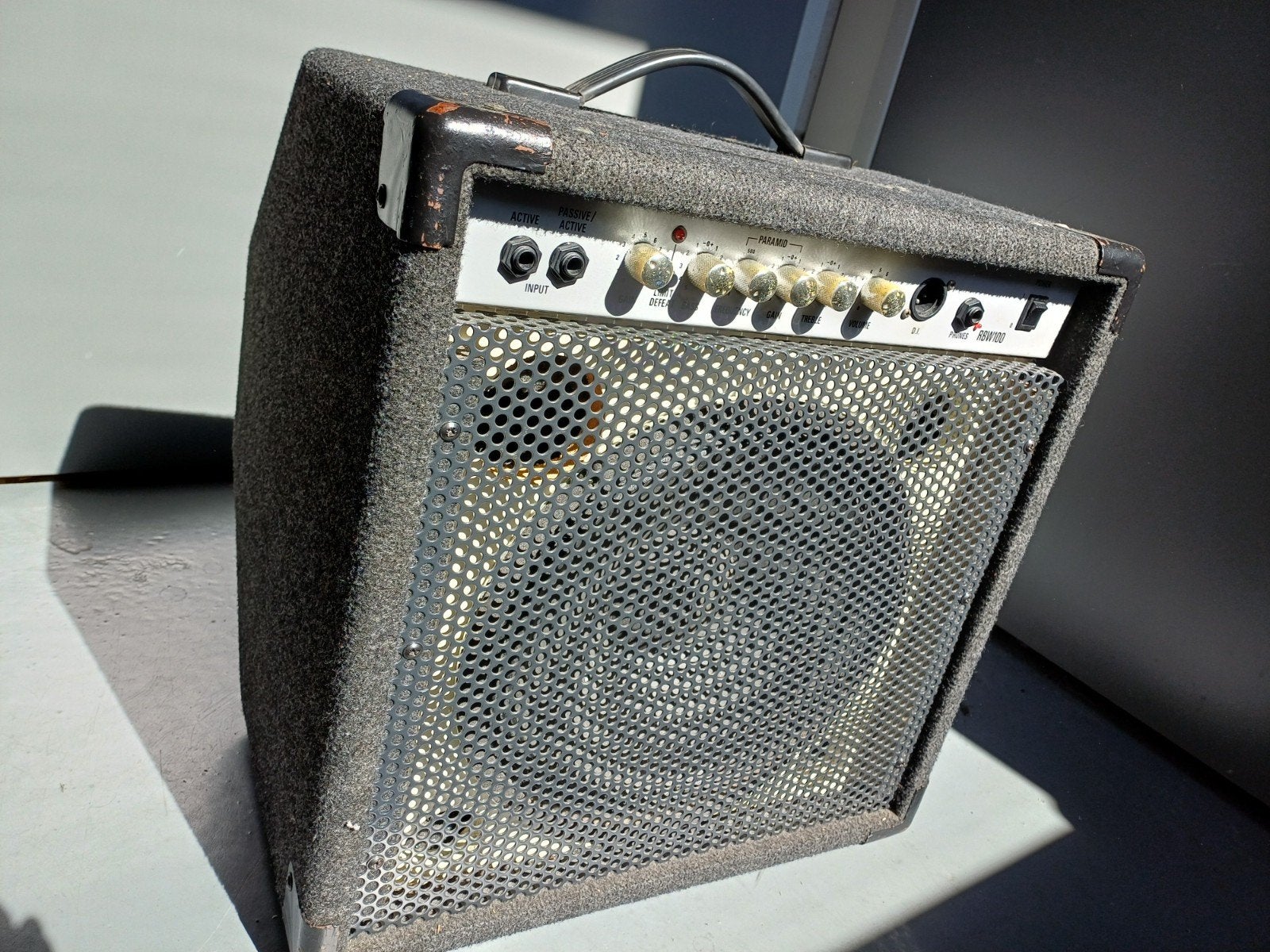 Grote Basversterker voor o.a. basgitaren, Muziek en Instrumenten, Ophalen, Gebruikt, 100 watt of meer