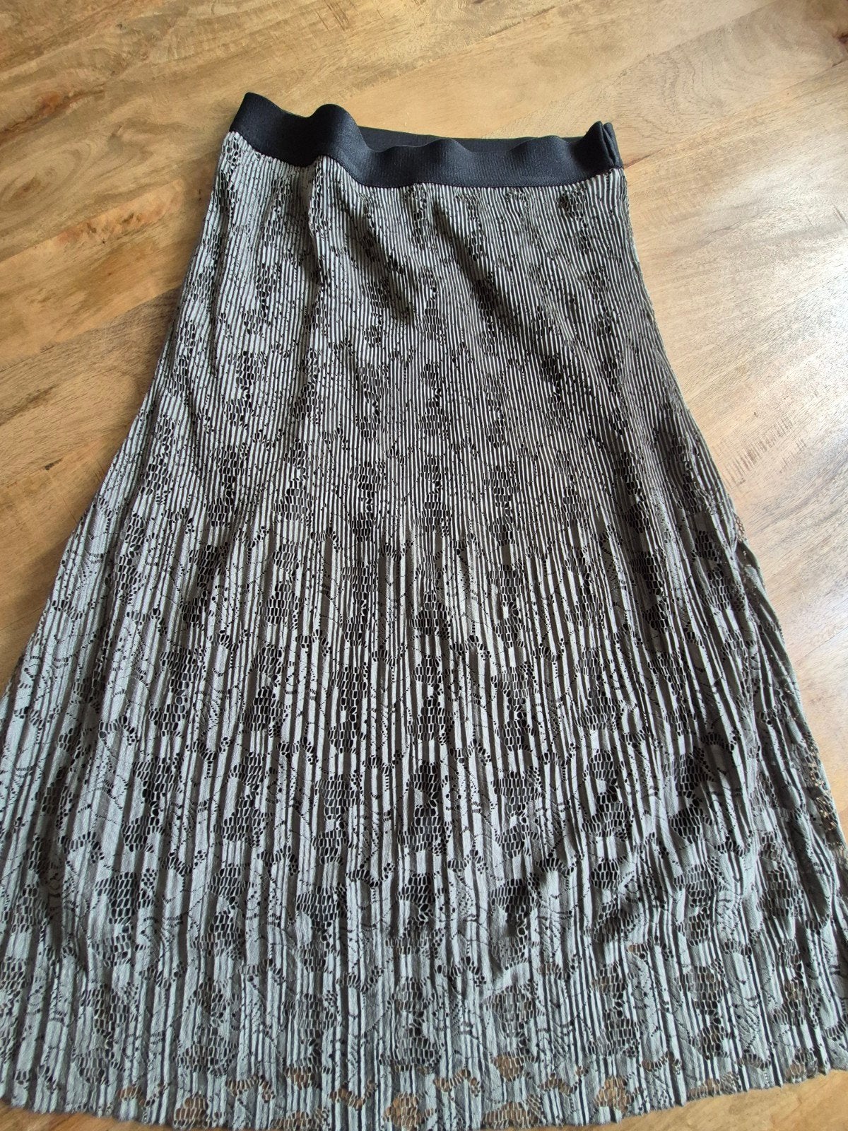 Elvira Collections plissérok maat 40, Kleding | Dames, Rokken, Maat 38/40 (M), Ophalen of Verzenden, Zo goed als nieuw, Knielengte