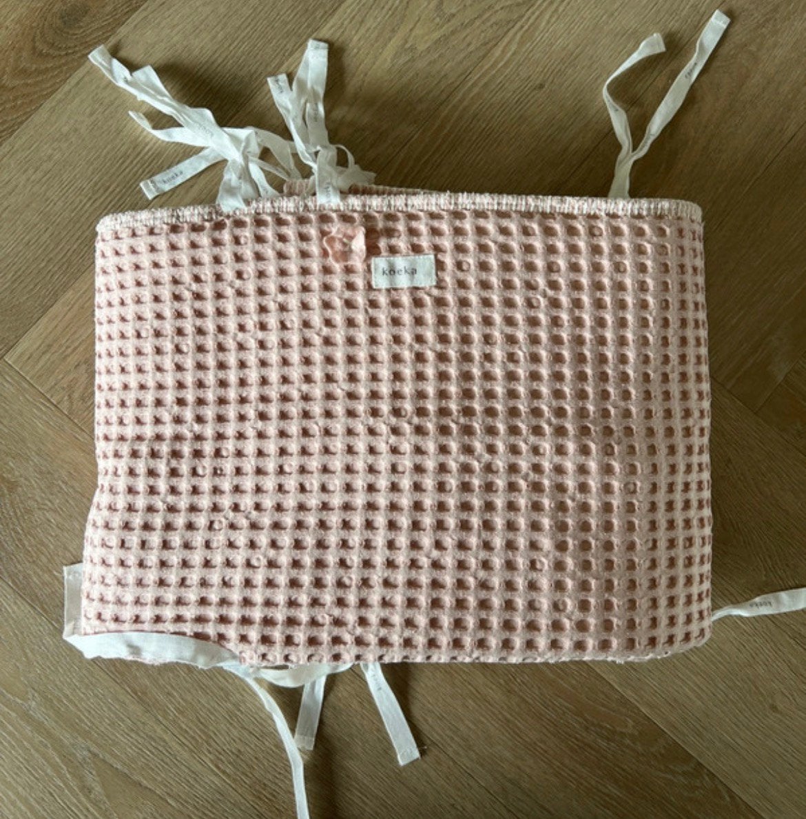 Koeka boxbumper, Kinderen en Baby's, Ophalen, Zo goed als nieuw
