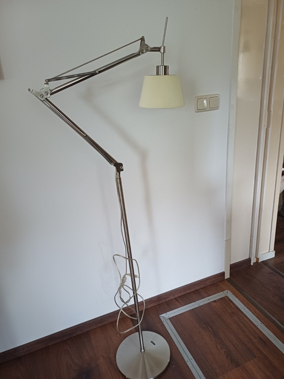 Besseling Licht Vloerlamp met verstelbare arm, Huis en Inrichting, Gebruikt, Textiel, Modern, 150 tot 200 cm