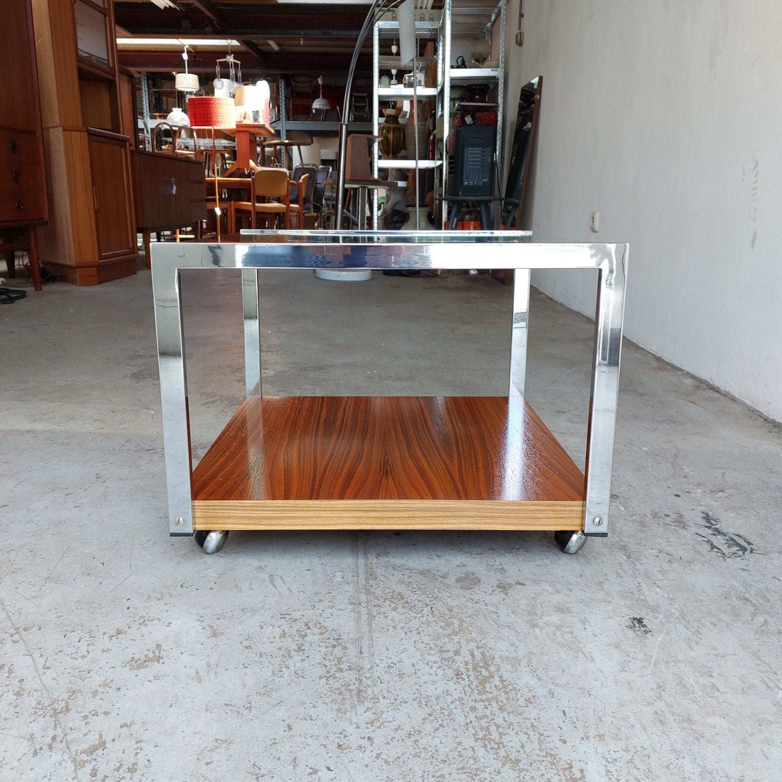 Vintage verrijdbare bijzettafel, salontafel, Ophalen, Gebruikt, 55 tot 75 cm, Onbekend