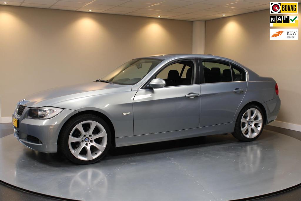 BMW 3-serie 318i Business *Automaat* Distr.ketting Nieuw|Cru, Auto's, BMW, Achterwielaandrijving, 4 cilinders, 129 pk, Parkeersensor