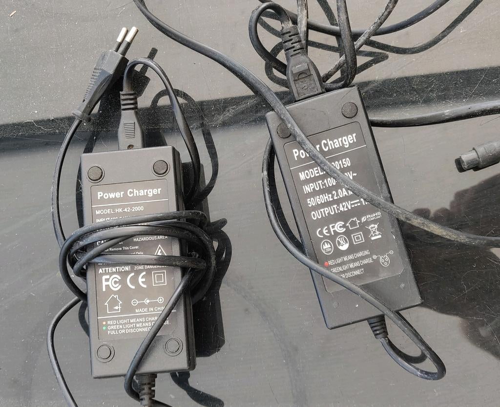 Twee power chargers voor hoverboard., Ophalen of Verzenden, Gebruikt