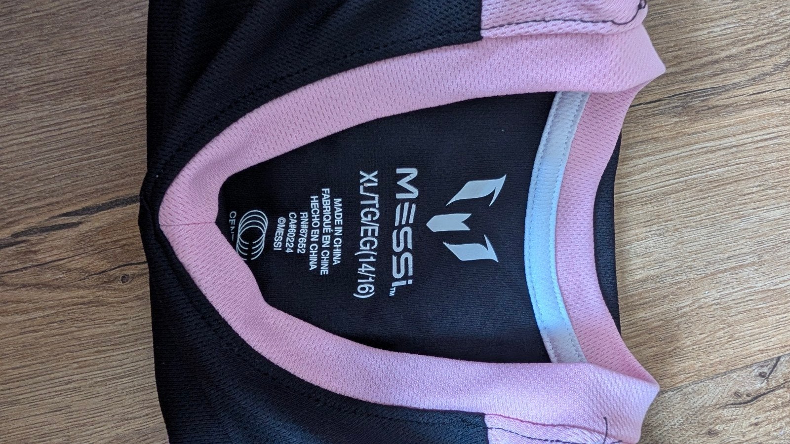 te koop Messi t-shirt, Ophalen of Verzenden, Zo goed als nieuw, Messi, Jongen