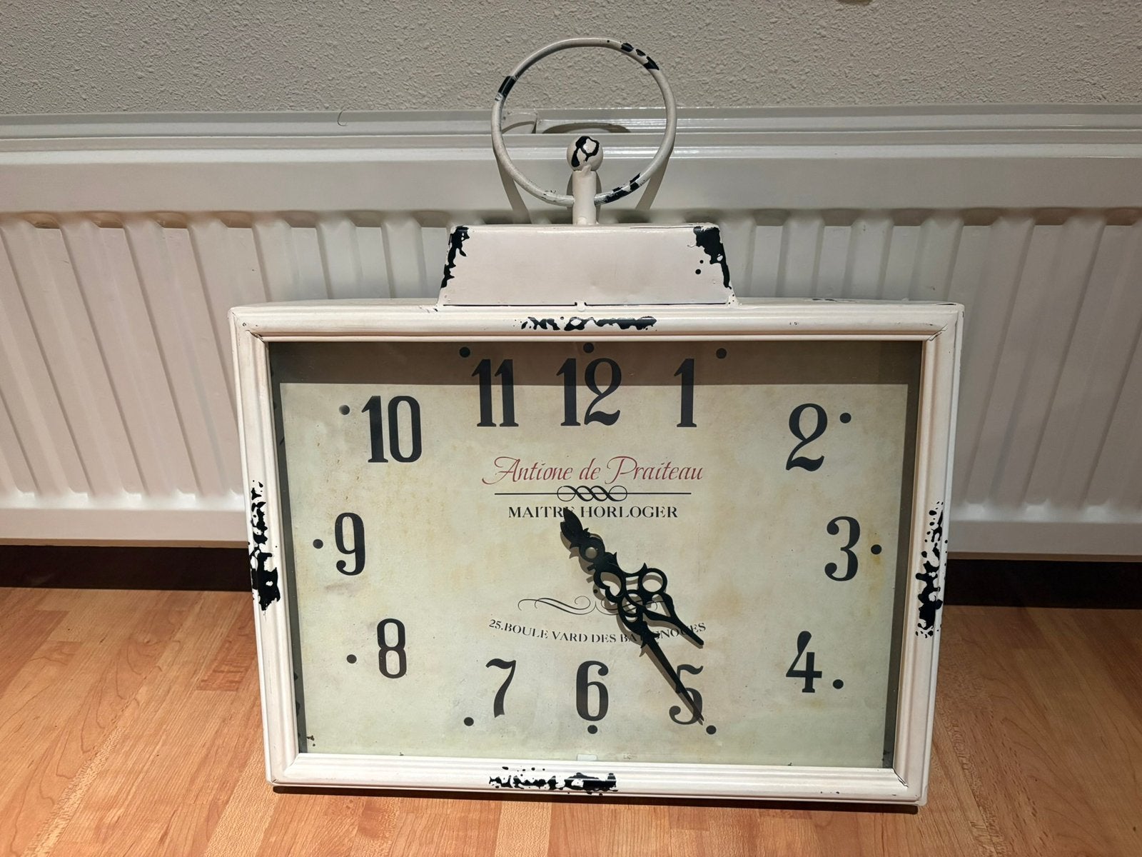 Brocante klok, Huis en Inrichting, Analoog, Werkt op batterijen, Ophalen of Verzenden, Overige merken