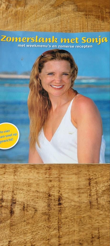 Zomerslank met Sonja - Dieetboek, Ophalen of Verzenden, Gelezen, Dieet en Voeding, Sonja Bakker