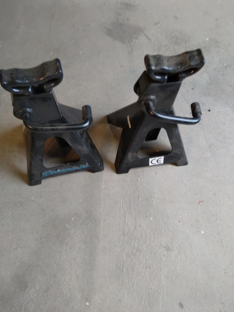 Assteunen 3 ton - Set van 2 ongebruikt, Auto diversen, Krikken, Ophalen of Verzenden