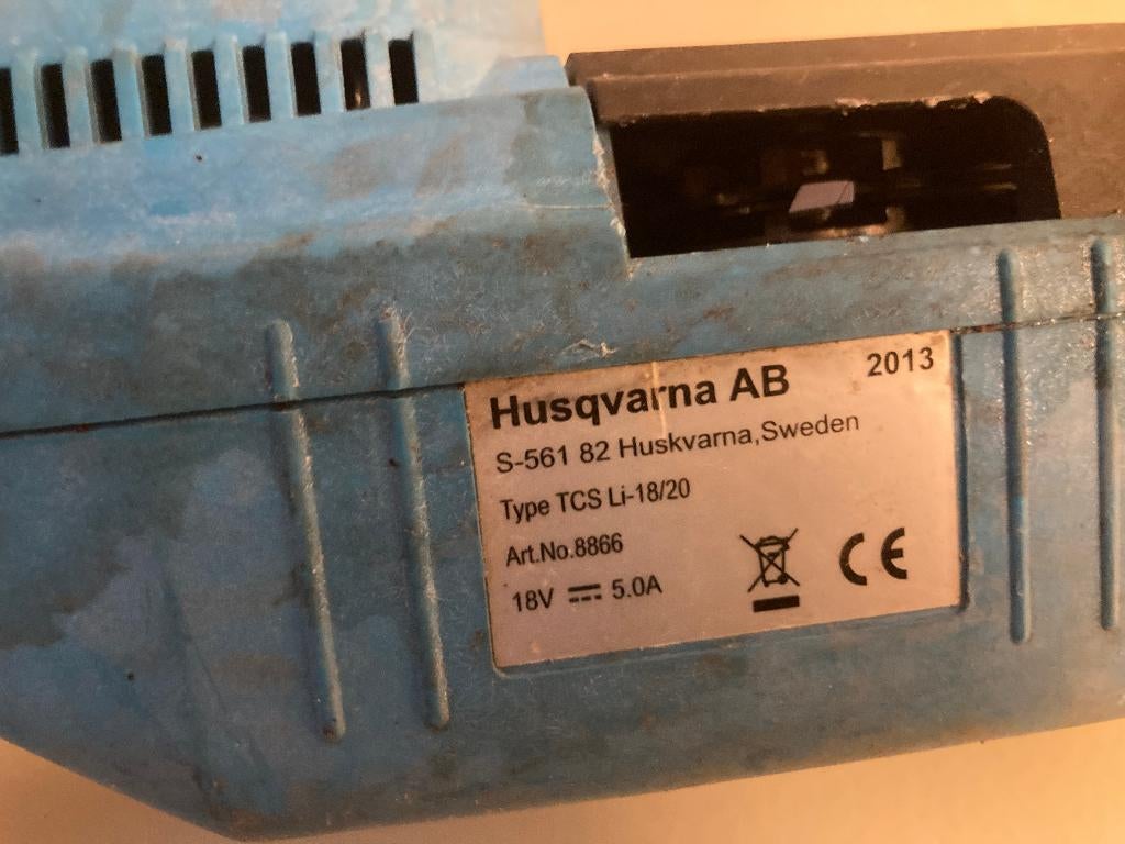 T.K. telescoop verstelbare elektrische kettingzaag op accu, Tuin en Terras, Hand-tuingereedschap, Ophalen, Gebruikt, Overige soorten