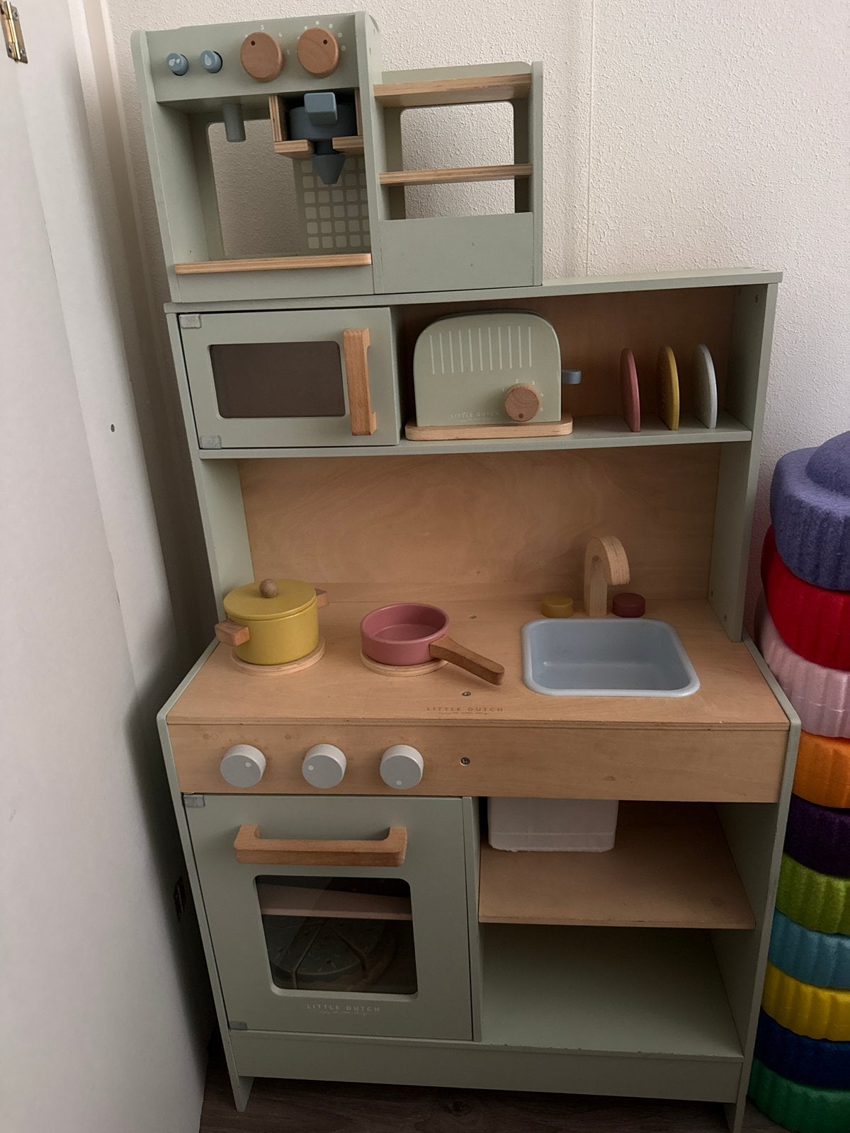 Little Dutch Houten Keukentje met Accessoires, Kinderen en Baby's, Speelgoed | Houten speelgoed, Ophalen, Zo goed als nieuw, Meubelstuk of Keukentje