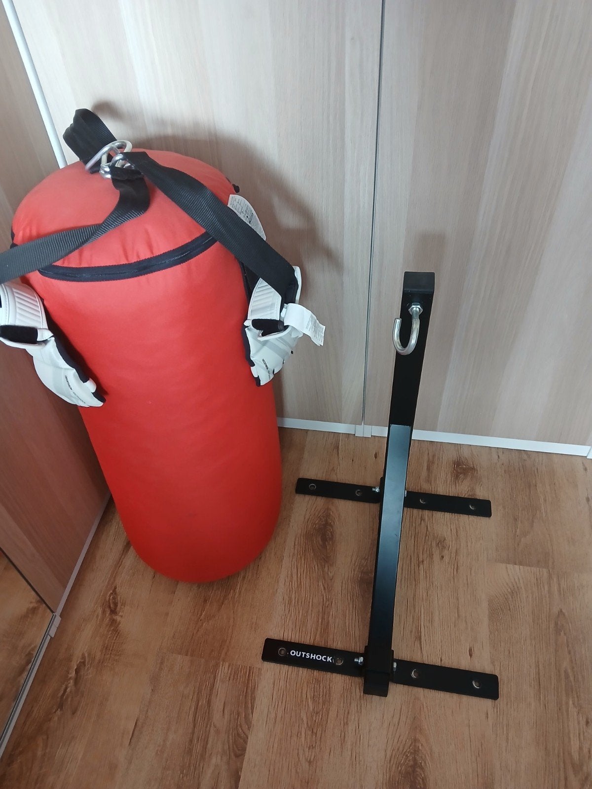 Bokszak met muursteun - Zo goed als nieuw, Sport en Fitness, Ophalen, Zo goed als nieuw, Bokszak