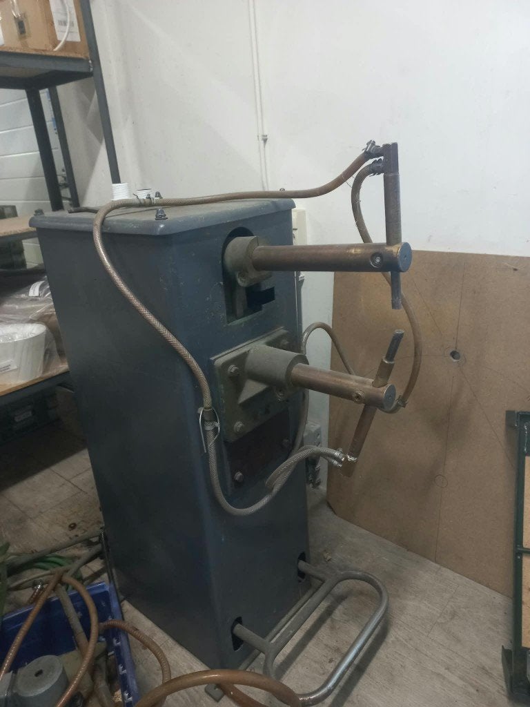 Professionele Puntlasmachine - Meer foto's beschikbaar, Ophalen, Gebruikt, 250 ampère of meer, Overige typen