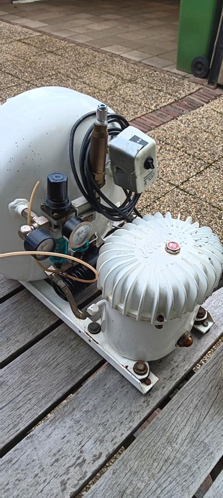 Jun-air fluisterstille luchtcompressor, Doe-het-zelf en Verbouw, Compressors, Ophalen of Verzenden